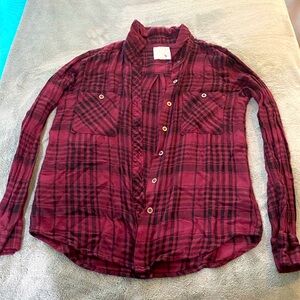 La hearts red/burgundy and black soft flannel size medium women